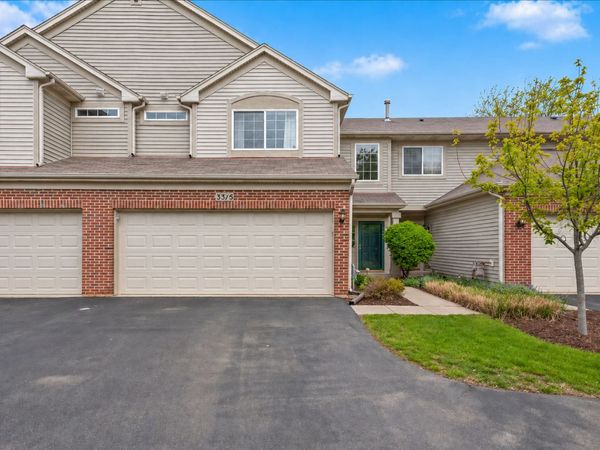 3315 Blue Ridge Drive , Carpentersville, IL 60110