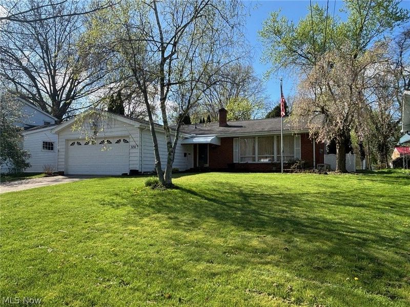 326 Bowman Drive , Kent, OH 44240 Photo 2
