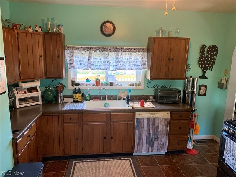 128 W Walnut Street, Shawnee, OH 43782 Photo 14