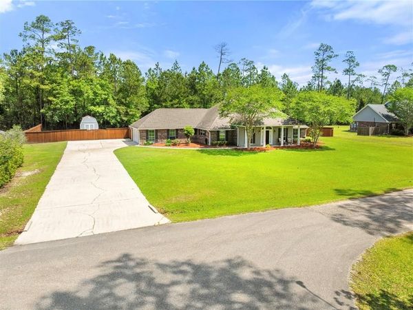 31193 NORMANDY Drive , Lacombe, LA 70445