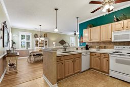 901 West Port Dr. photo 4