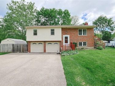128 Maplewood Drive, STLCKTWP, OH 45160