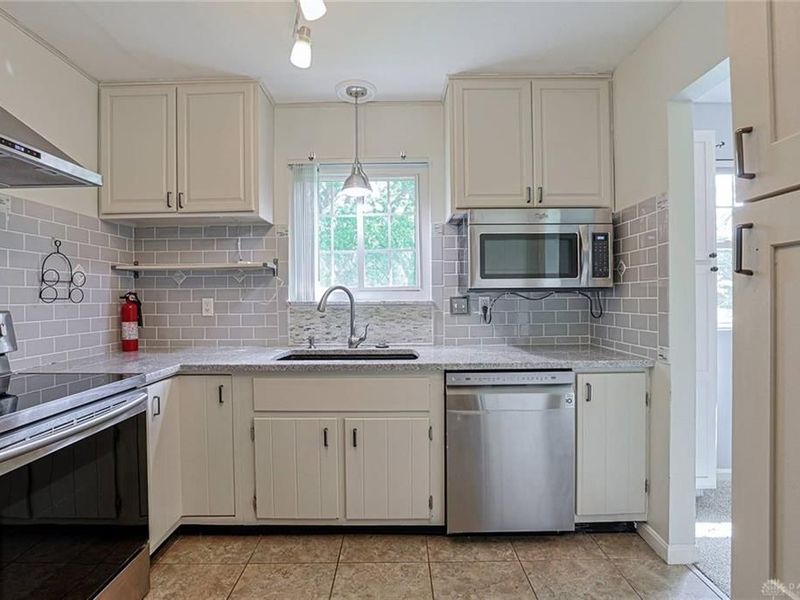 128 Maplewood Drive, Stlcktwp, OH 45160 Photo 16