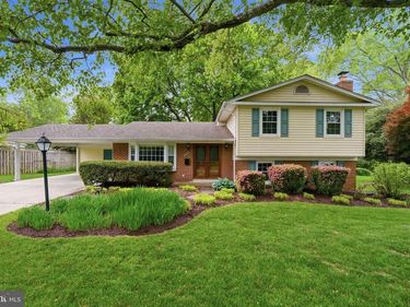 4804 KING RICHARD DRIVE , ANNANDALE, VA 22003