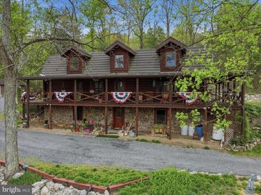 477 E BLACKBERRY LANE, MC CONNELLSBURG, PA 17233