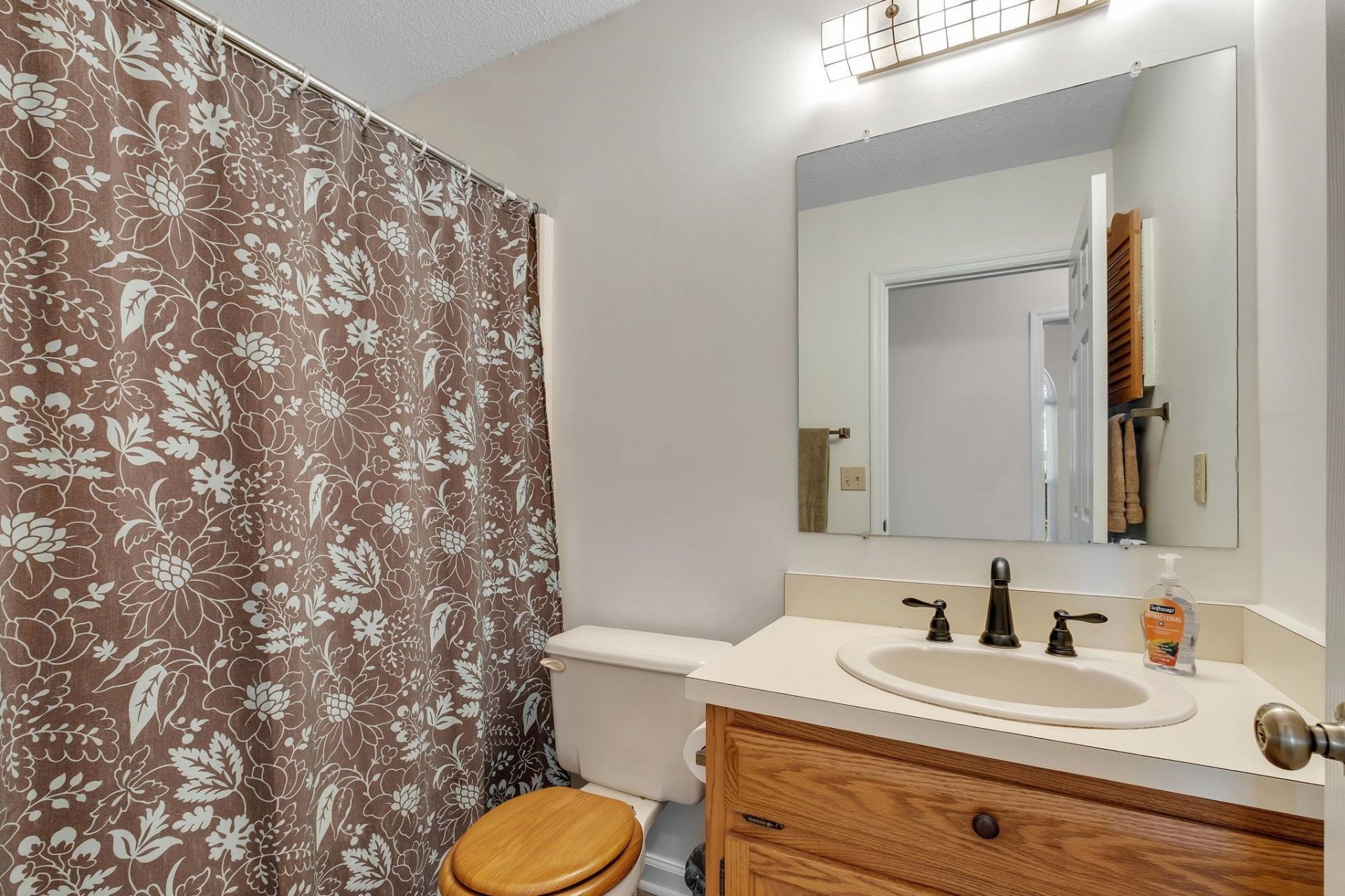 142 Lake Laurie Circle, Quincy, FL 00000 Photo