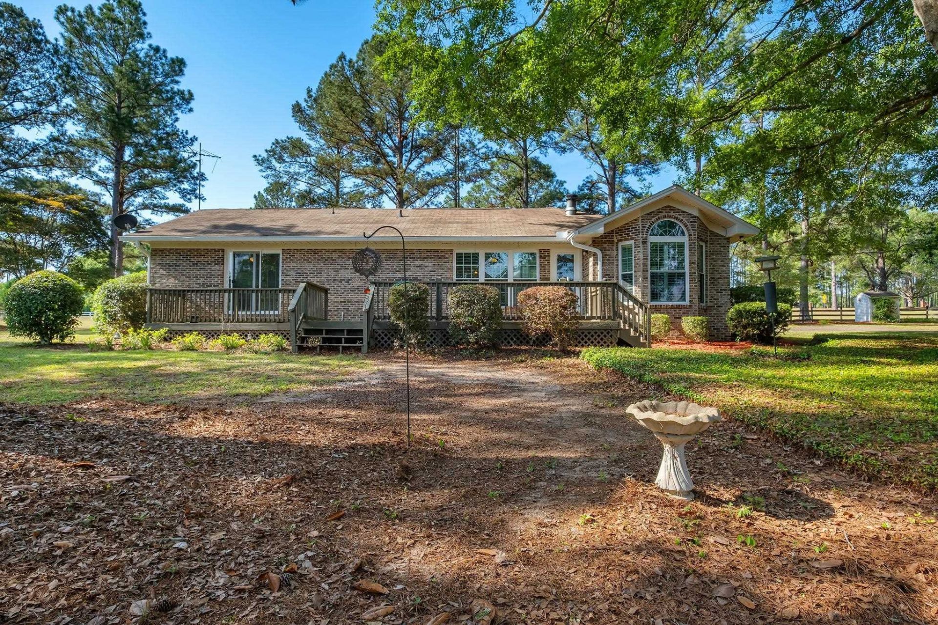 142 Lake Laurie Circle, Quincy, FL 00000 Photo