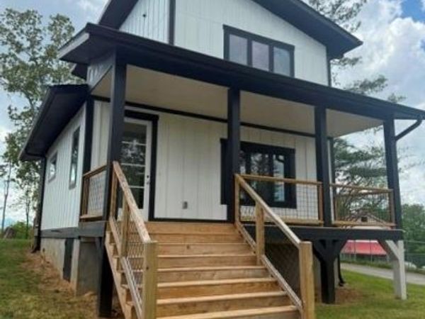 3 Locust Street , Asheville, NC 28804