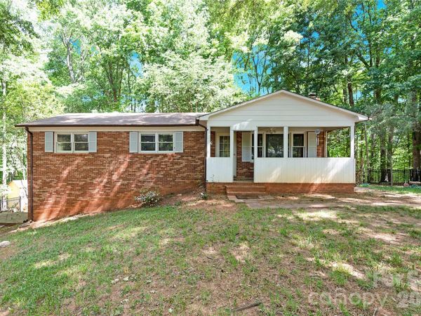 7065 Fieldcrest Lane, Denver, NC 28037