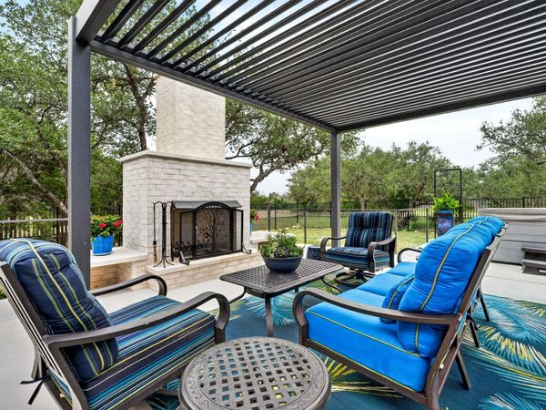 305 Spicewood Trails DR, Spicewood, TX 78669