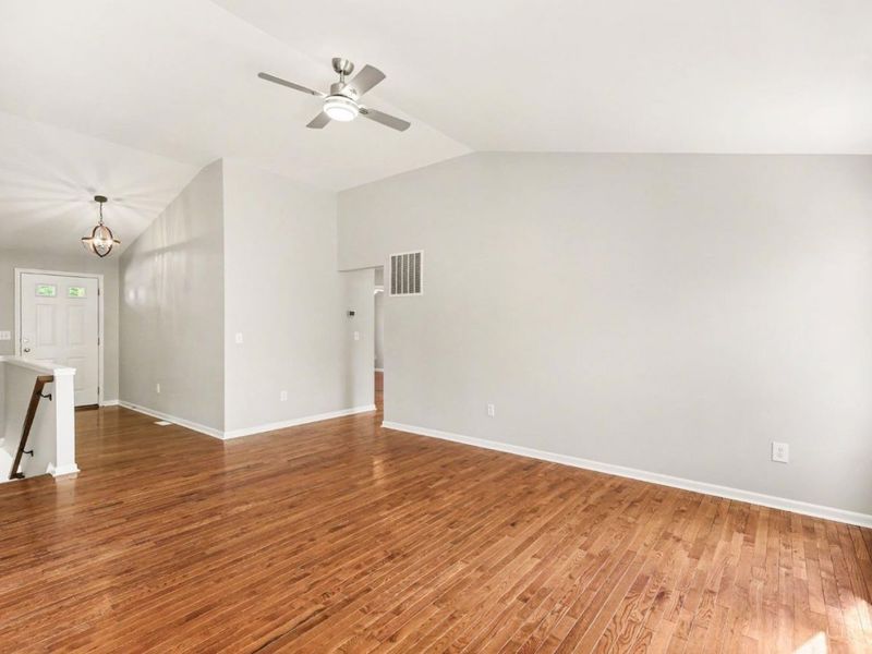 1540 Thornberry Road, Amelia, OH 45102 Photo 4