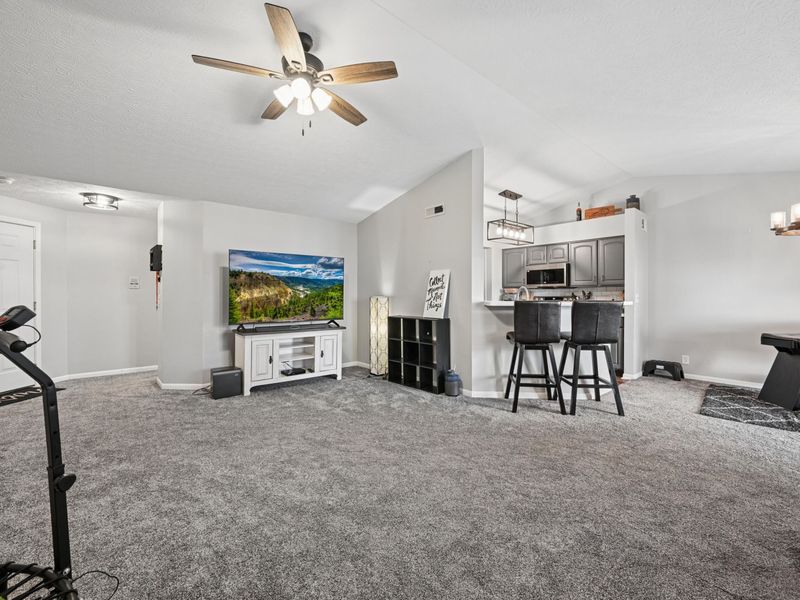 402 Napa Valley, Unit 303, Highland Heights, KY 41076 Photo 10