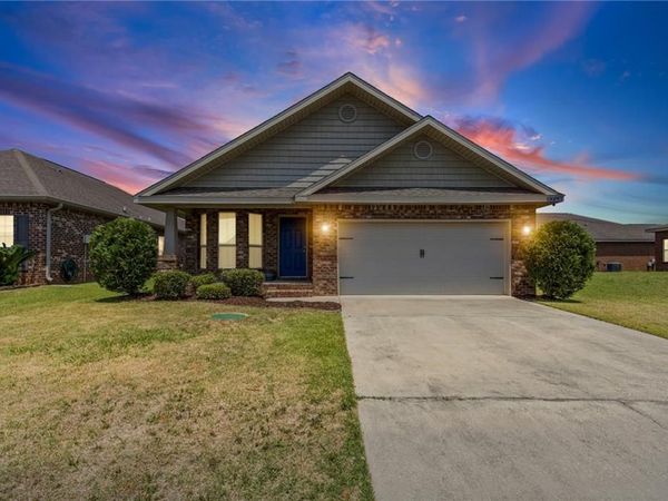 9768 Winchester Circle N, Semmes, AL 36575