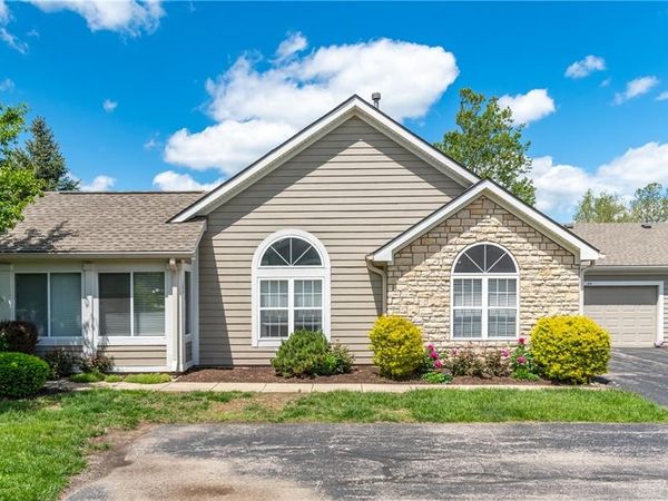 184 Edinburgh, Centerville, OH 45458
