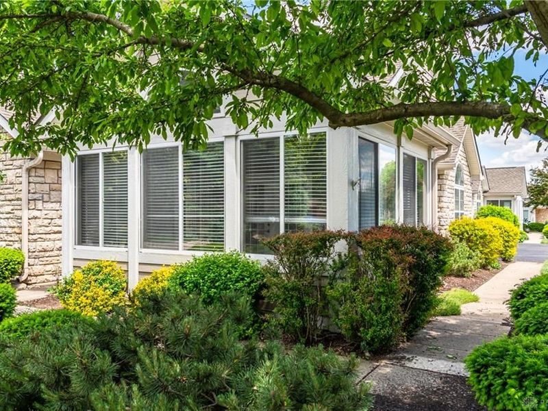 184 Edinburgh, Centerville, OH 45458 Photo 2