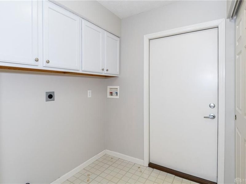 184 Edinburgh, Centerville, OH 45458 Photo 24