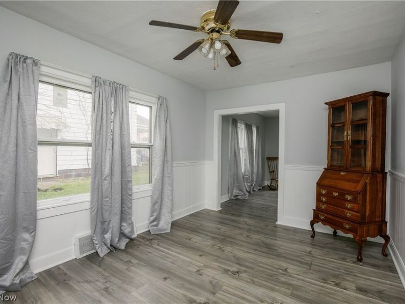 1424 S Liberty Avenue , Alliance, OH 44601 Photo 13