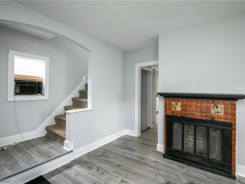 1424 S Liberty Avenue , Alliance, OH 44601 Photo 8