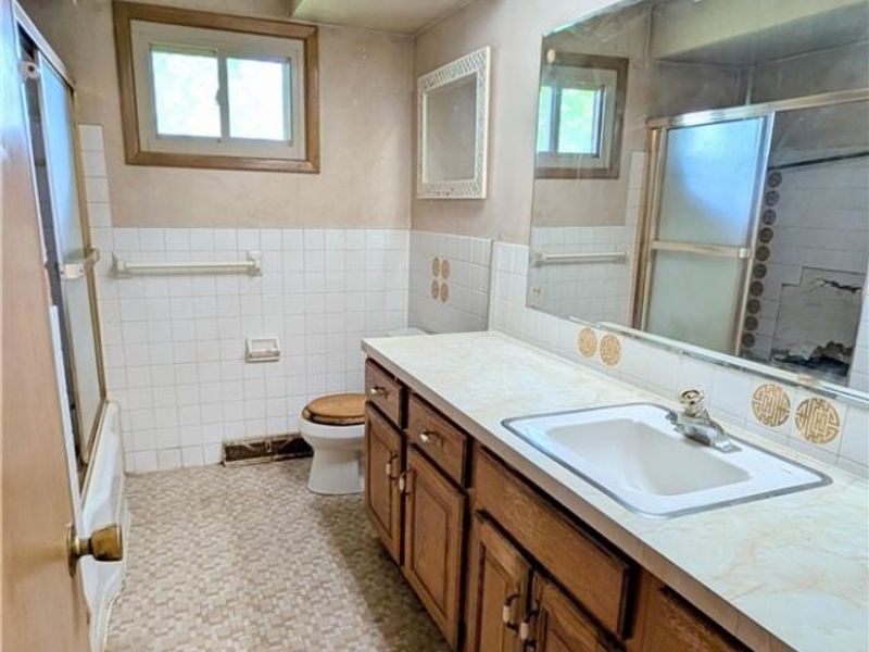 12802 Gardenside Drive , North Royalton, OH 44133 Photo 20