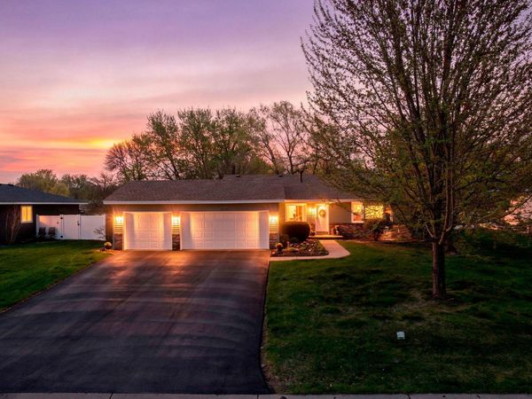 17076 Forfar Court, Lakeville, MN 55024