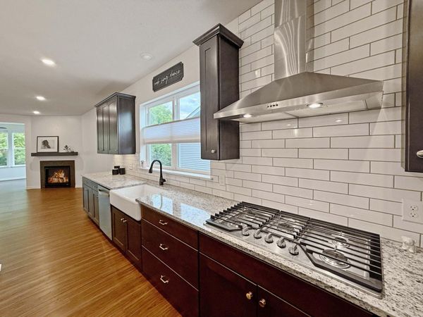 4648 Benjamin Place, Woodbury, MN 55129