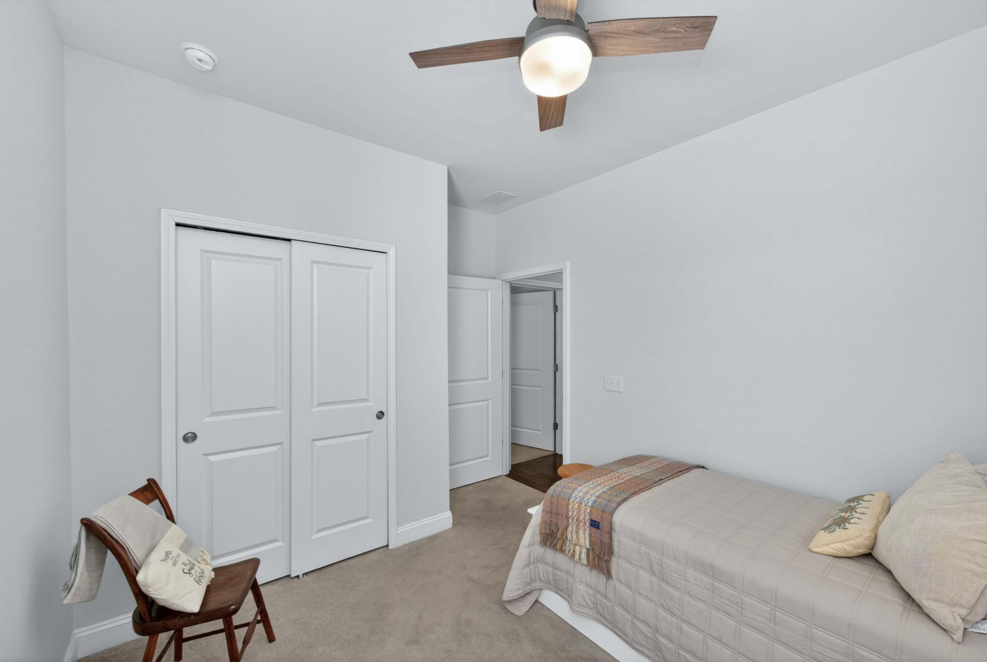 2128 St Johns Woods Parkway Photo 45