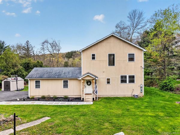 21 Kent Lake Avenue , Carmel, NY 10512