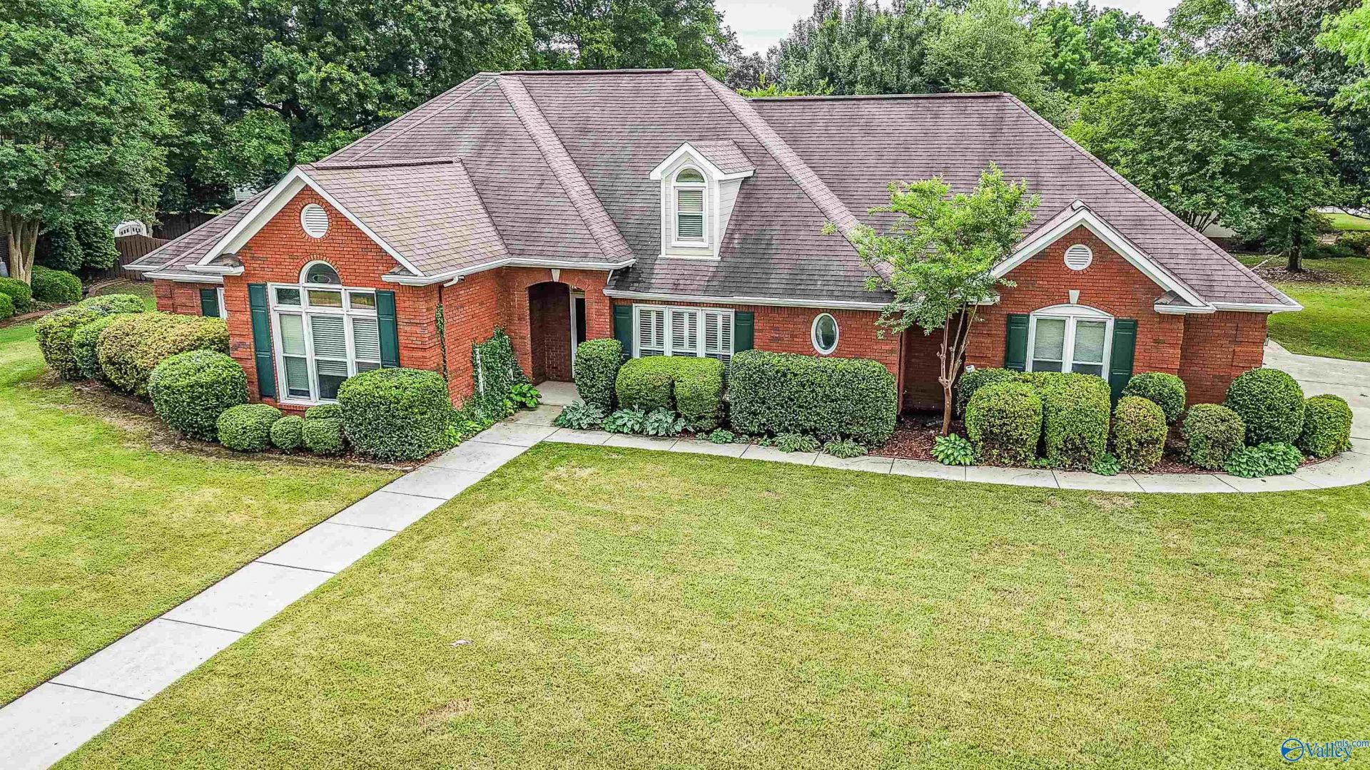 2734 Deford Mill Road SE Owens Cross Roads, AL 35763