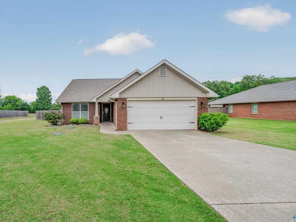 221 Waxmyrtle Drive, Harvest, AL 35749