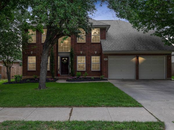 1800 Hollow Ridge DR, Cedar Park, TX 78613