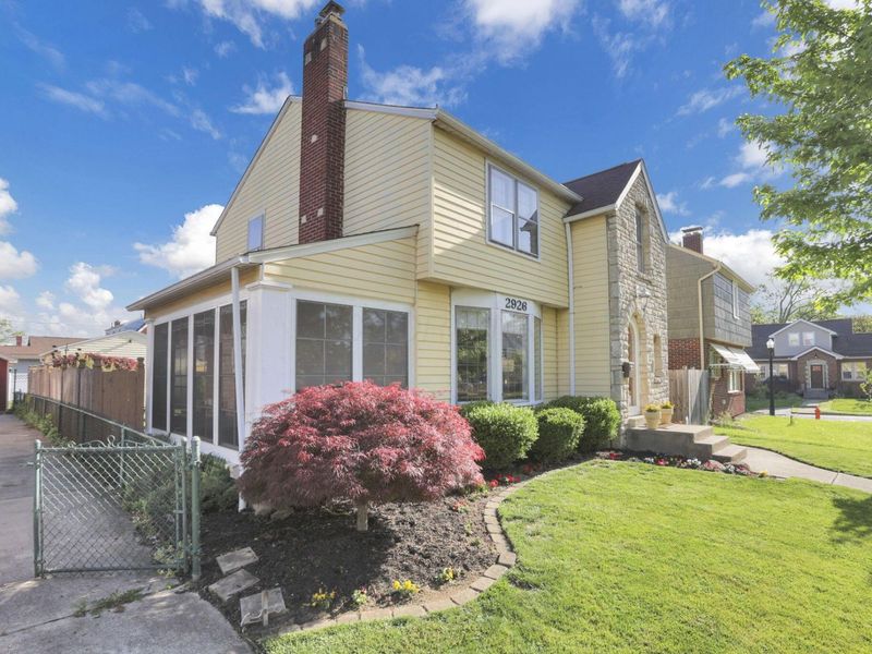 2926 Wicklow Road, Columbus, OH 43204 Photo 2