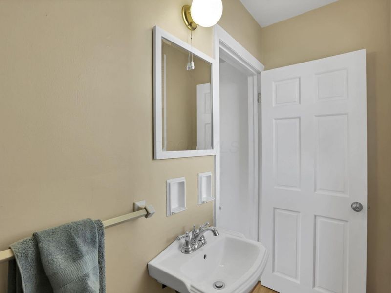 2926 Wicklow Road, Columbus, OH 43204 Photo 25