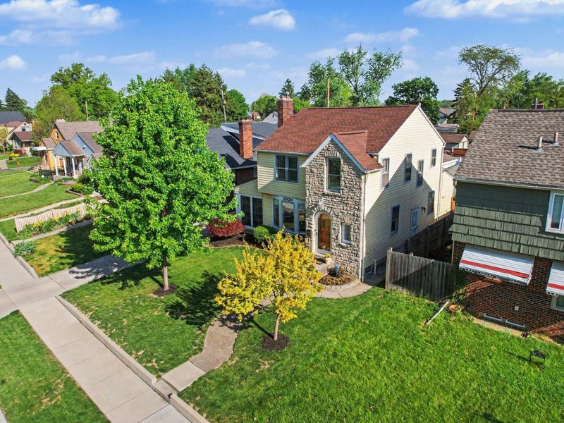 2926 Wicklow Road, Columbus, OH 43204 Photo 7