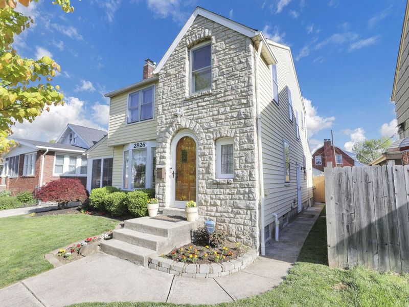 2926 Wicklow Road, Columbus, OH 43204 Photo 8