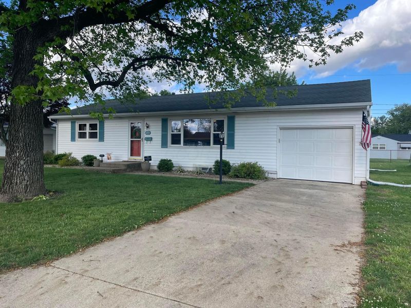 1070 Georgia Road , Circleville, OH 43113 Photo 2