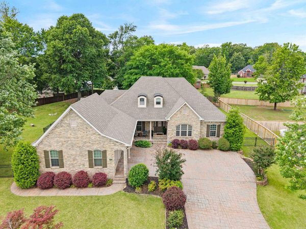 5721 Riviera Drive, Benton, AR 72019