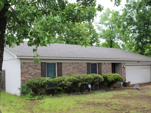 Little Rock, AR 72211