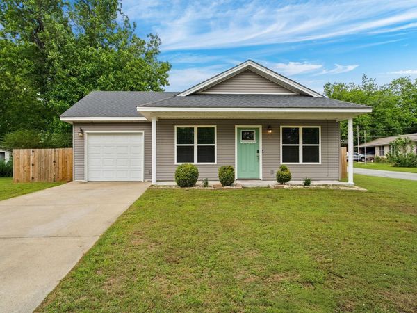 211 N College Street, Sheridan, AR 72150