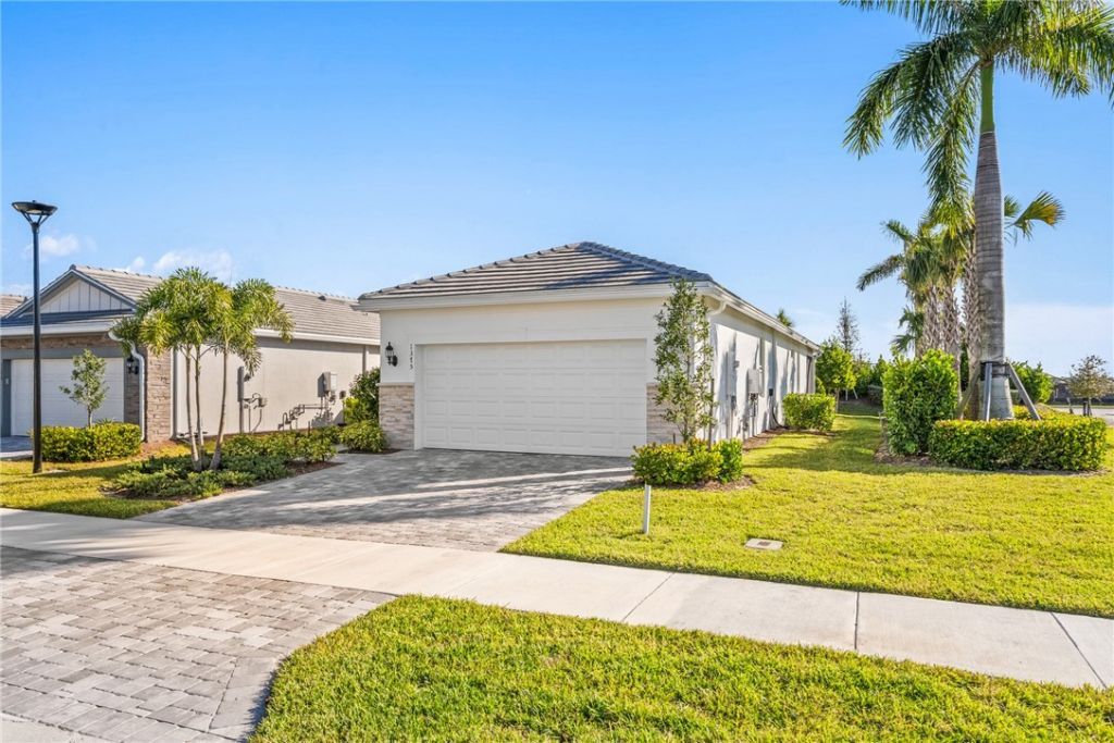 1375 Haven Circle, Vero Beach, FL 32960 Photo