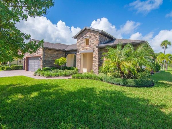6234 Arcadia Square, Vero Beach, FL 32966
