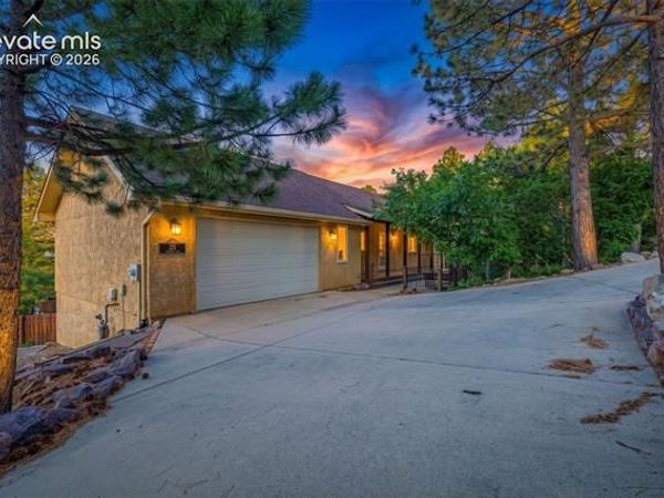 25 Leaming Road, Colorado Springs, CO 80906