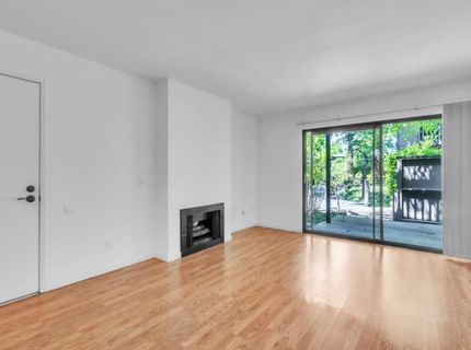 911 Fulton #417, Unit 417, Sacramento, CA 95825 Photo