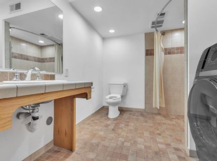 911 Fulton #417, Unit 417, Sacramento, CA 95825 Photo