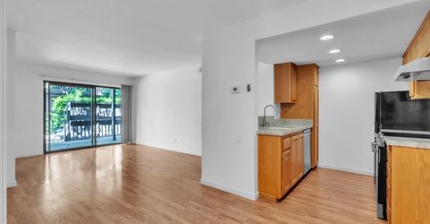911 Fulton #417, Unit 417, Sacramento, CA 95825 Photo