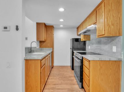 911 Fulton #417, Unit 417, Sacramento, CA 95825 Photo