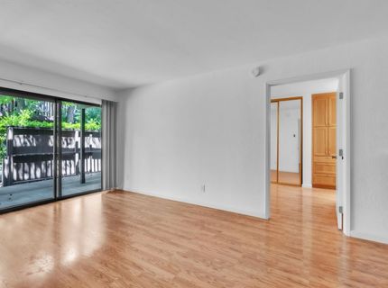 911 Fulton #417, Unit 417, Sacramento, CA 95825 Photo