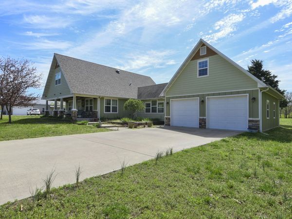22419 Trout Street , Golden, MO 65658