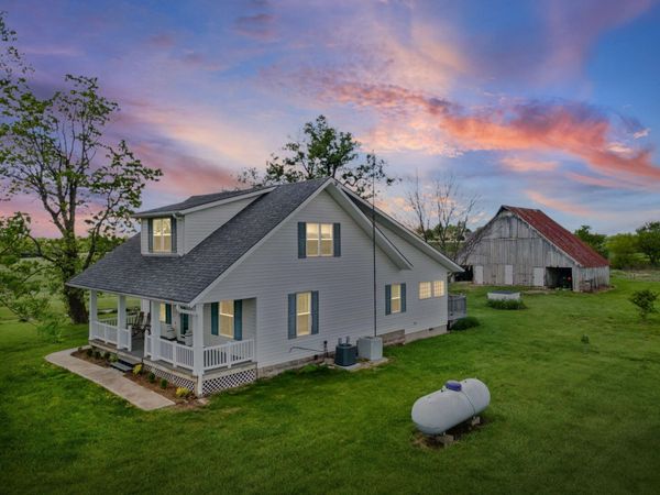 214 NW 361st Road, Warrensburg, MO 64093