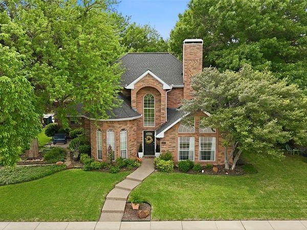 812 Sylvan Creek Drive, Lewisville, TX 75067