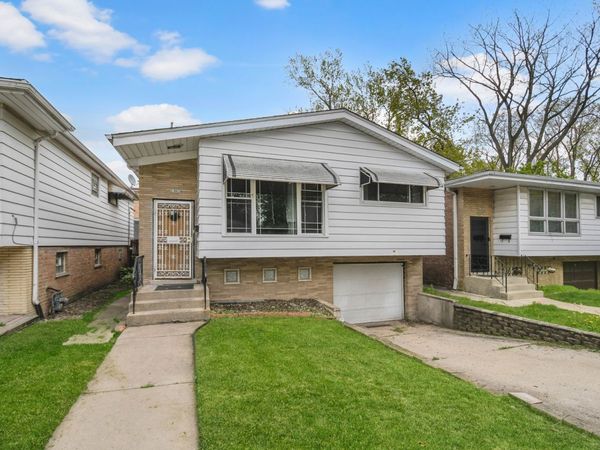13059 Honore Street , Blue Island, IL 60406